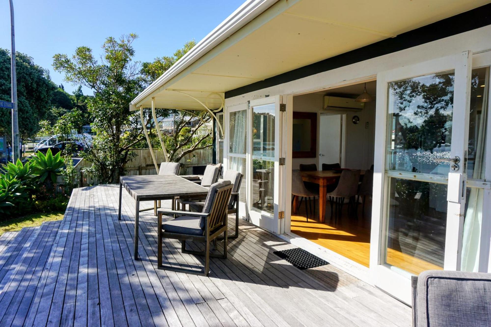 Last On The Strand, Russell - The Boathouse Екстер'єр фото
