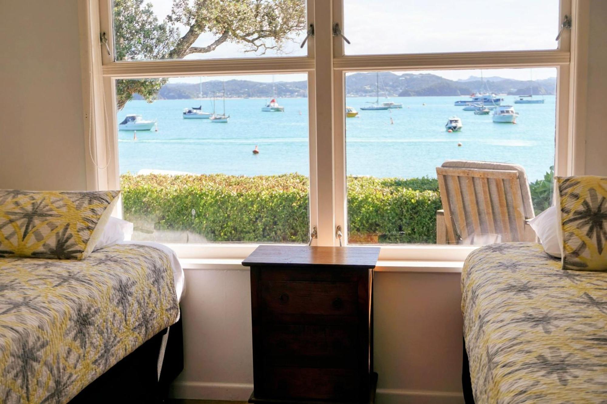 Last On The Strand, Russell - The Boathouse Екстер'єр фото