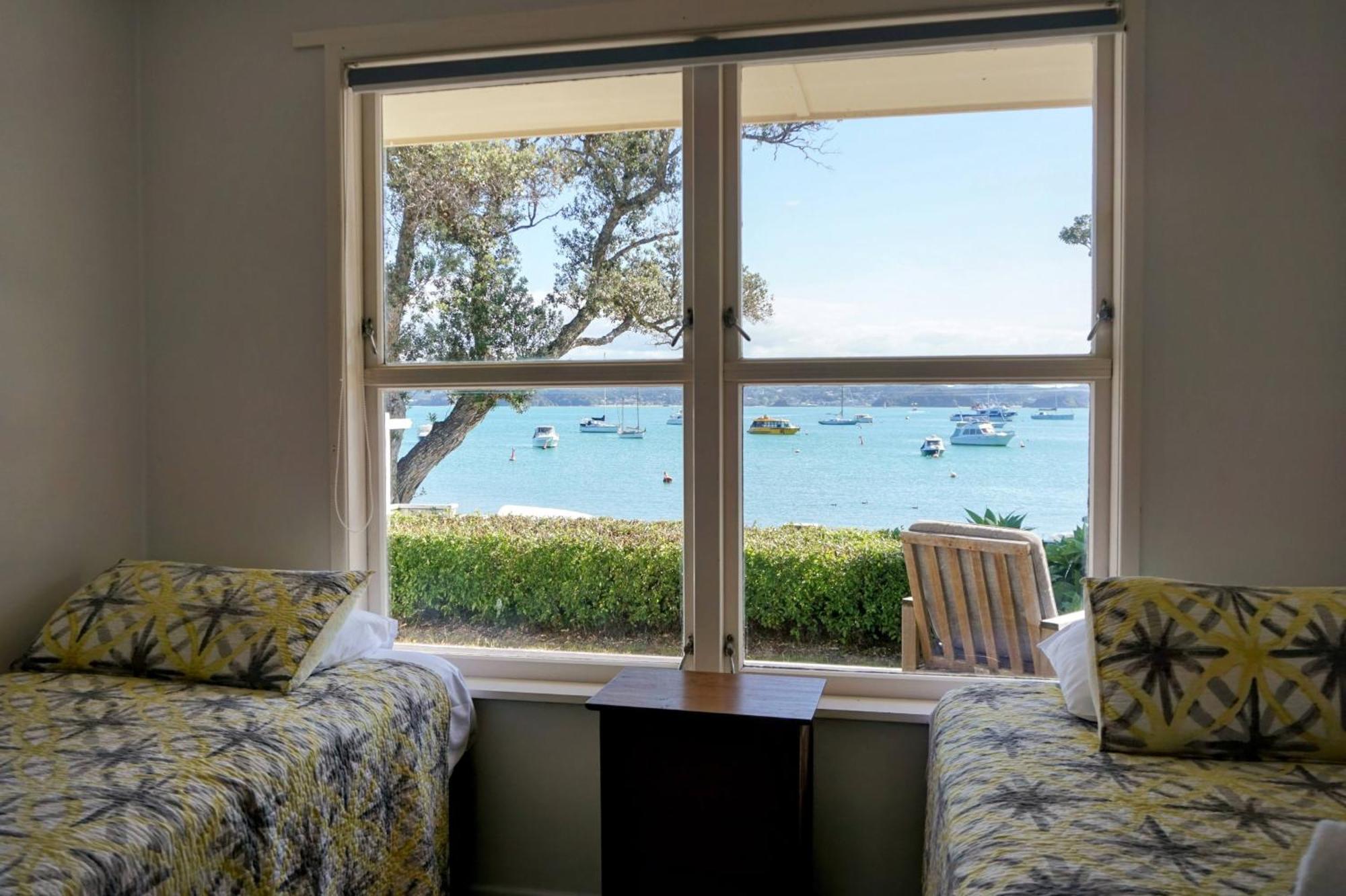 Last On The Strand, Russell - The Boathouse Екстер'єр фото