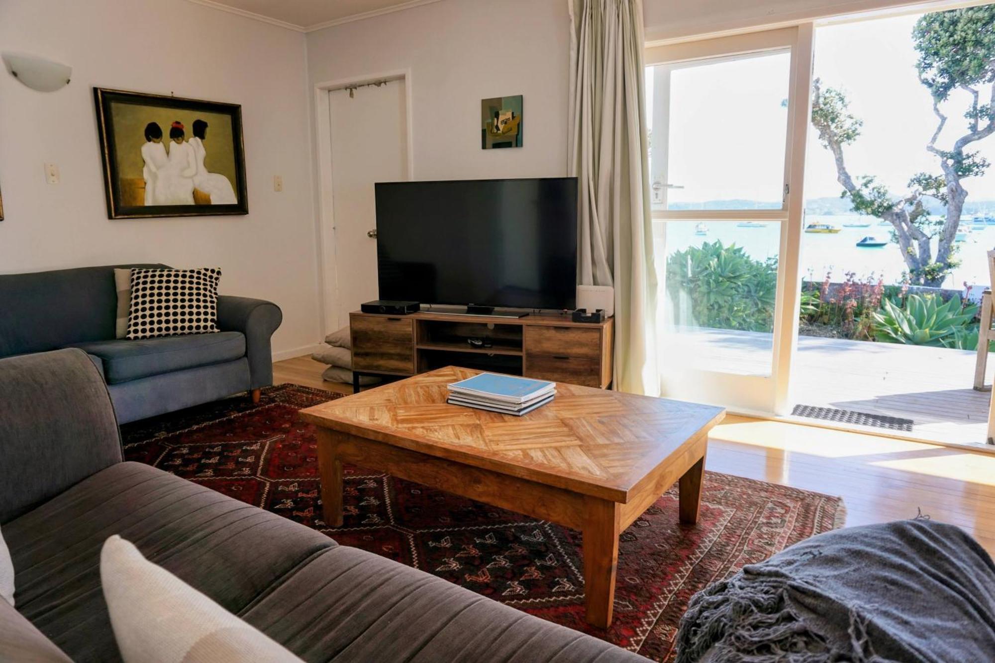 Last On The Strand, Russell - The Boathouse Екстер'єр фото